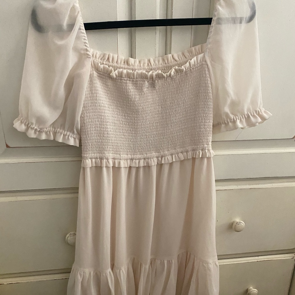 Aritiza (Wilfred Tempest Dress short sleeve)